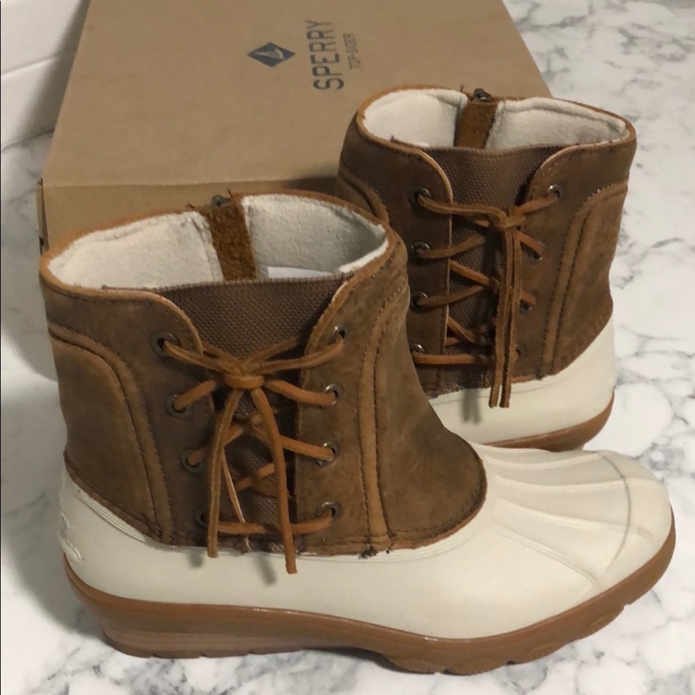 Sperry Saltwater  town and ivory boots